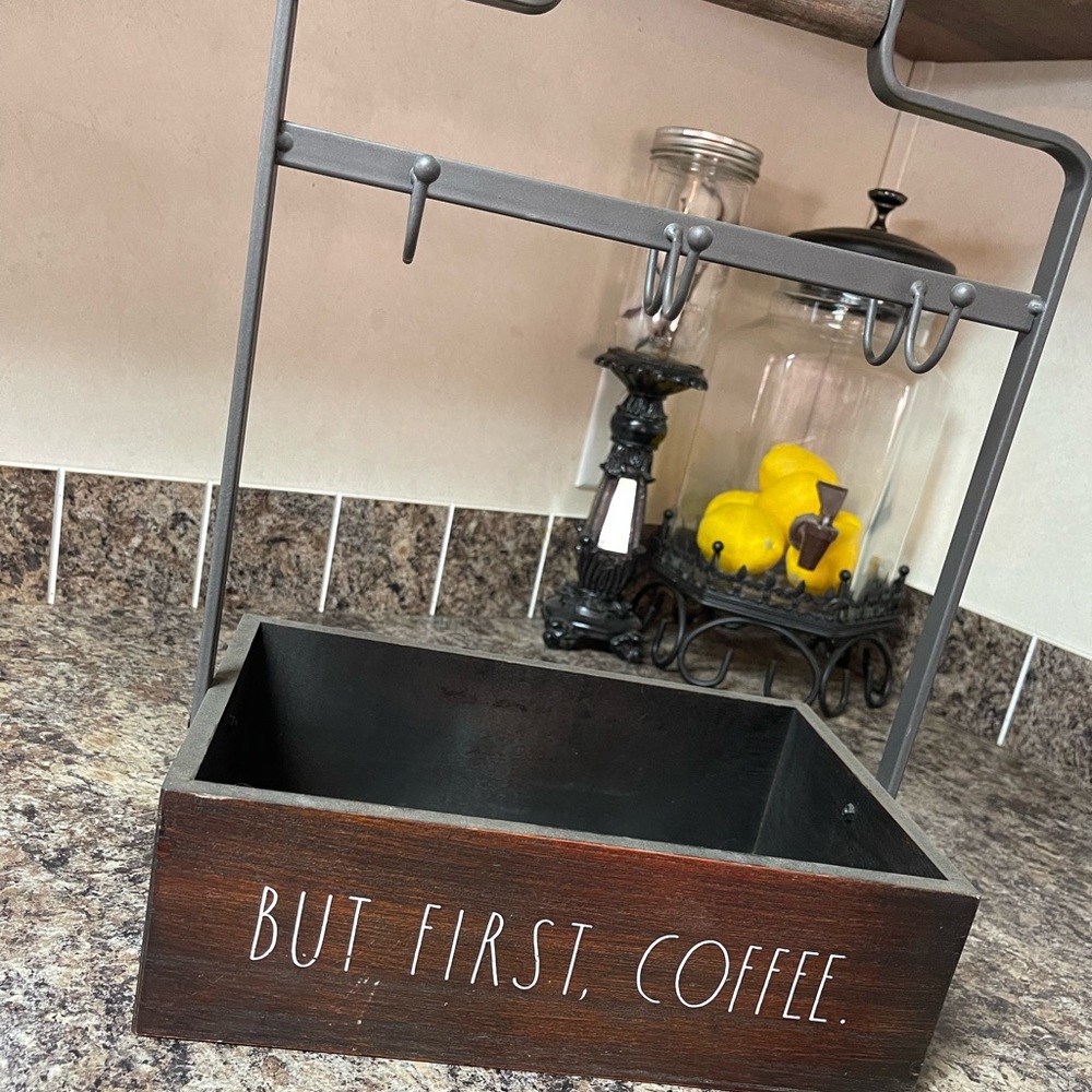 Rae Dunn cup caddy